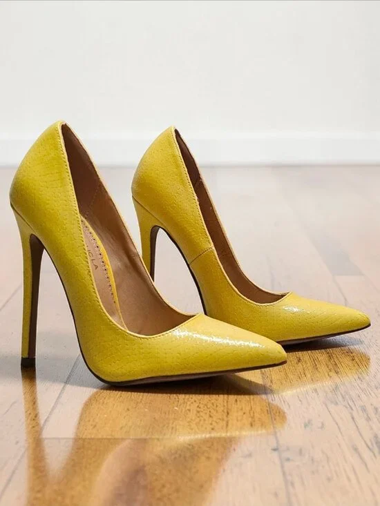Yellow High Heel Pumps With Faux Snakeskin Texture & Pointed Toe Design - Picture 3 of 16
